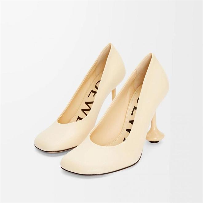 红底鞋揭秘！2025必买10双精品高跟鞋推荐九游会·j9网站VMAs大奖Rosé同款CL(图5)